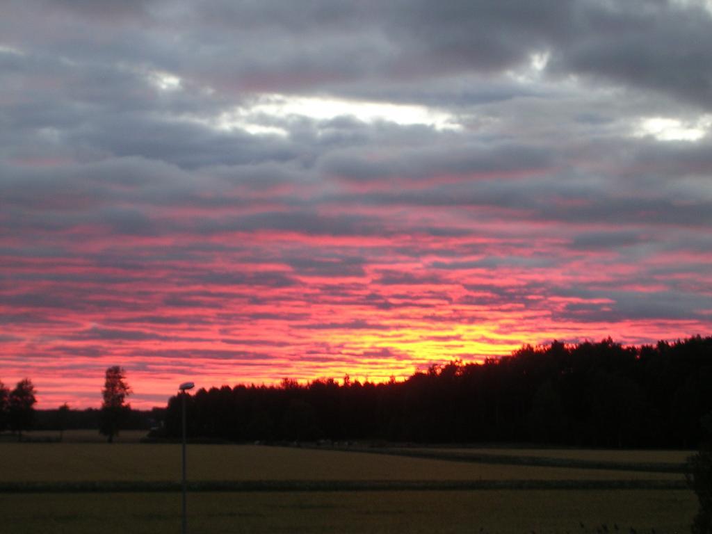 Bo Hos Nancy I Oelme Apartment Kristinehamn Luaran gambar